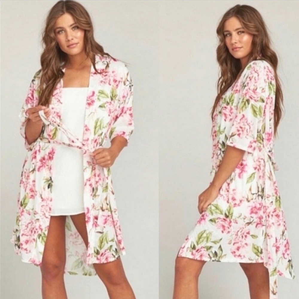 Show Me Your Mumu FabFitFun Spring 2019 Floral Robe